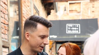 FOTO: Karel s Kateřinou při rozhovoru pro eXtra
