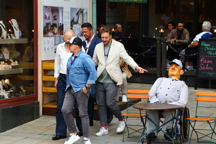 Stellan Skarsgård prozkoumával zákoutí Varů.