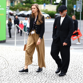 Hynek Čermák si to s přítelkyní štrádoval po kolonádě.