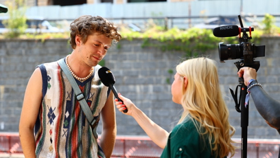FOTO: Prokop Zach při rozhovoru.