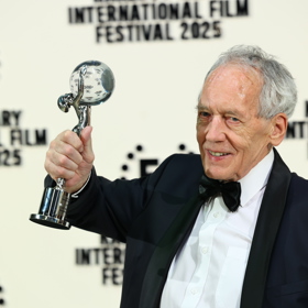 Cenu prezidenta MFF za mimořádný přínos české kinematografii dostal Jiří Brožek.