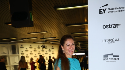 FOTO: Eva Decroix dorazila v elegantním outfitu.