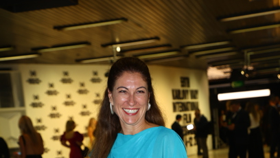 FOTO: Eva Decroix sleduje filmové projekce.