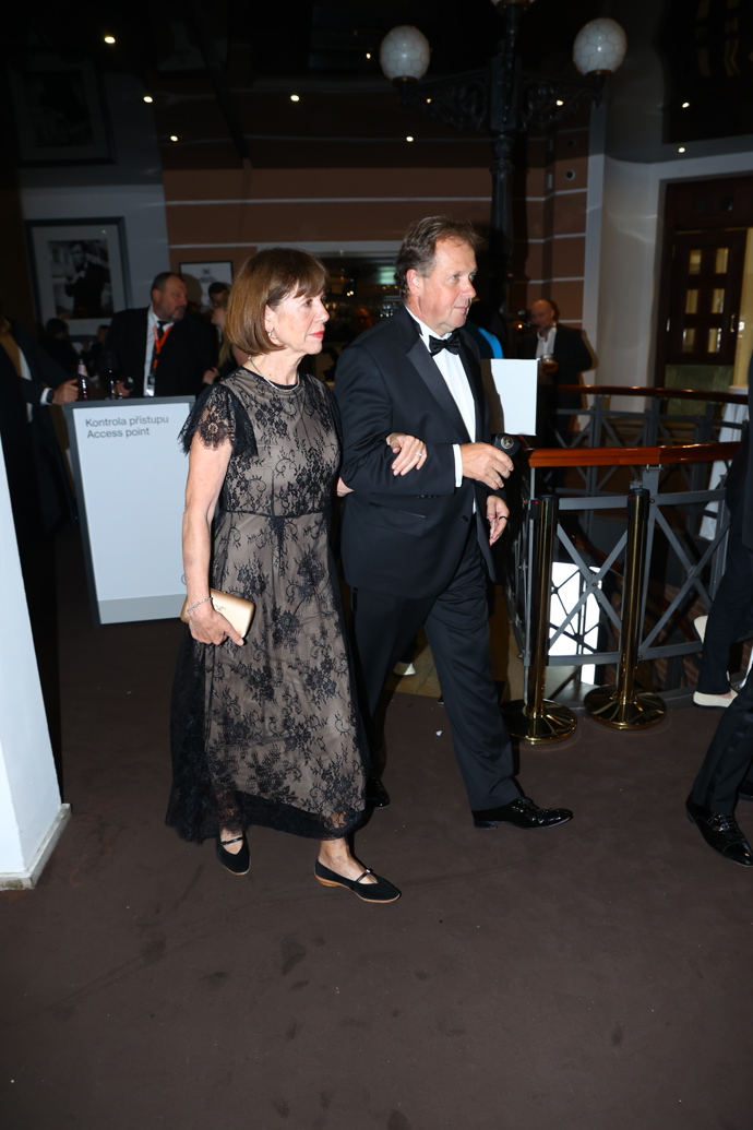 Andrea Bartošková měla krásné šaty.