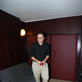 Ondřej Brzobohatý vychází ze soudní místnosti.