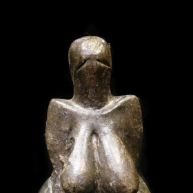 Věstonická venuše - pohled zepředu