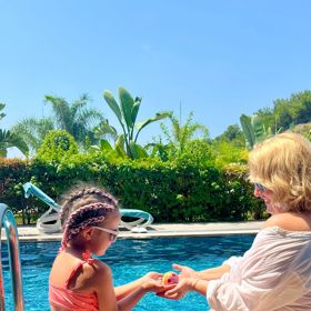 Dovolená v Turecku měla být pro Miluši Bittnerovou a její rodinu poklidným odpočinkem v resortu pro rodiny s dětmi, z hotelu se ale vyklubalo něco jiného. 