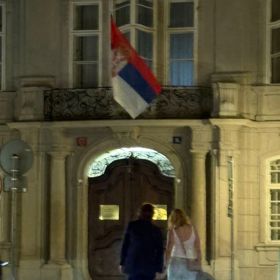 Pavel Nedvěd doprovázel tajemnou ženu z podniku.