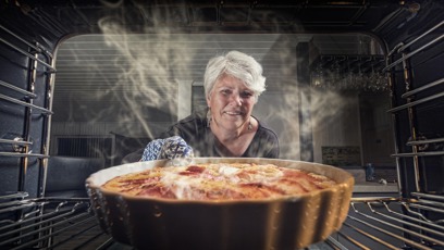 FOTO: babička, koláč