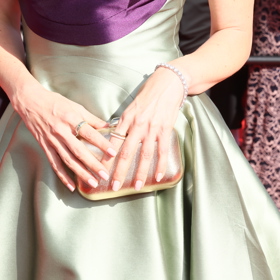 Kromě náhrdelníku herečka zvolila od značky Klenoty Aurum také diamantový tenisový náramek.