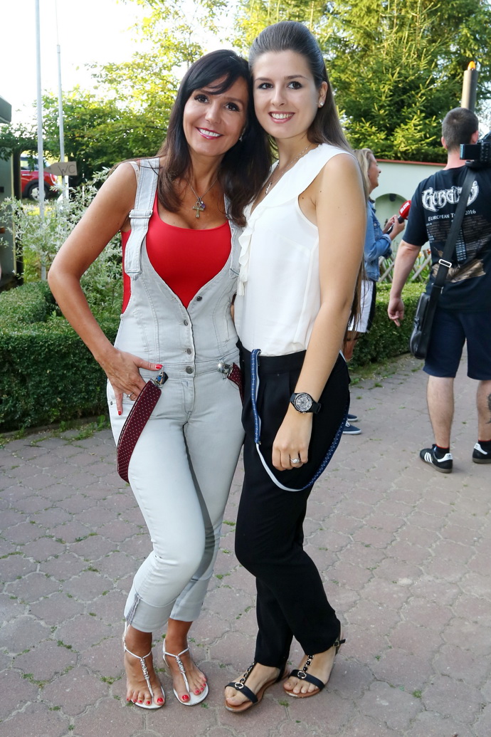 V kšandách přišla také Martina Jandová s dcerou Eliškou. 