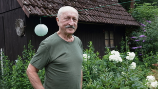 Vítejte na chatě Oldřicha Navrátila: Postavil ji na místě starého mlýna, kam jezdí už 72 let