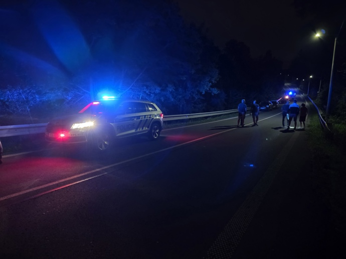 Policie na místě zajišťovala důkazy.