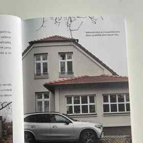 Nakonec se rozhodli investovat do prvorepublikové vily na Nymbursku. 