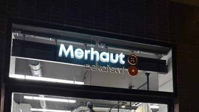 FOTO: Merhaut otevřel prodejny téměř po celém Česku.