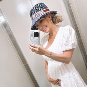 Aktuálně je Michaela v šestém měsíci těhotenství. 