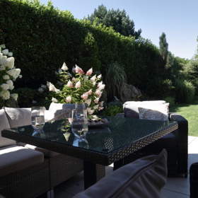 Je odtud krásný výhled na celou zahradu. 