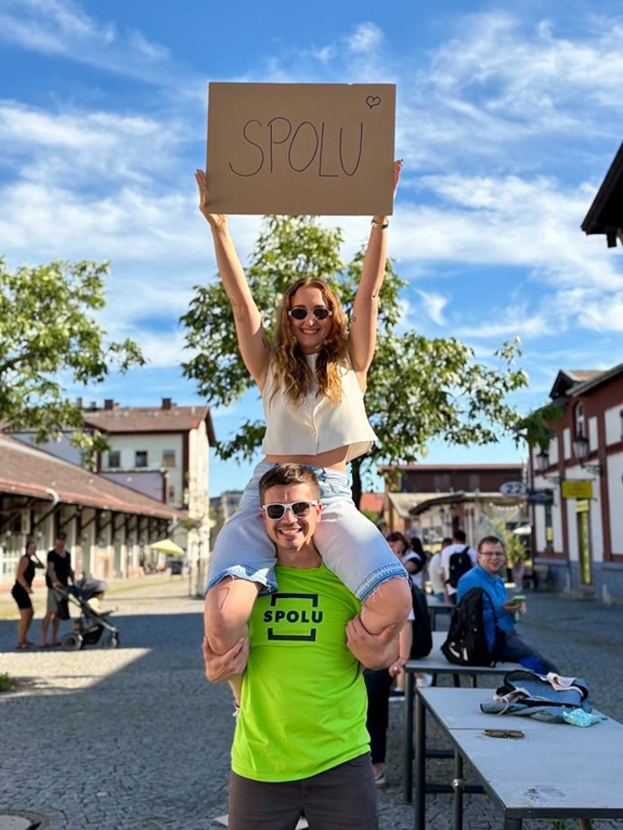 Kateřina Pastorková studuje magisterský obor politologie na Univerzitě Karlově. 