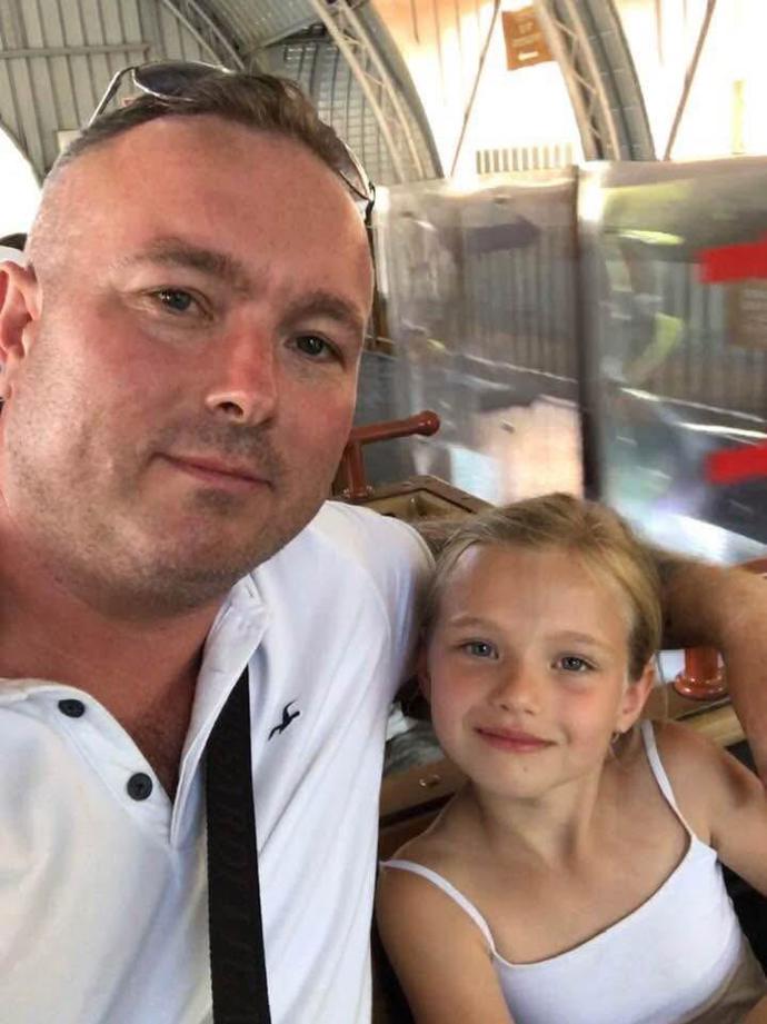 Syn Krampola Jiří Suvajdžič a jeho dcera Bela jako maličké děvčátko. Už tehdy to byla roztomilá dívka.