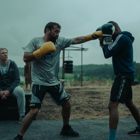 Bývalého šampiona čeká životní zápas. Ve filmu Bojovník si zahraje jeden z nejúspěšnějších českých interpretů Calin i hvězdy MMA 