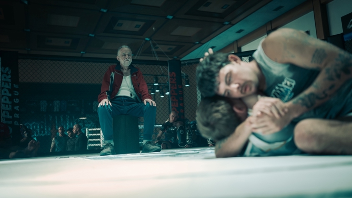Bývalého šampiona čeká životní zápas. Ve filmu Bojovník si zahraje jeden z nejúspěšnějších českých interpretů Calin i hvězdy MMA 