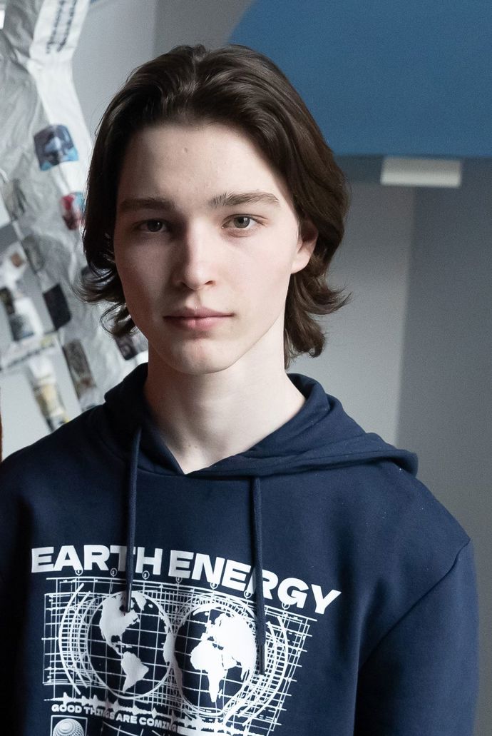 Co myslíte, připomíná Jiří Dlouhý svého otce?