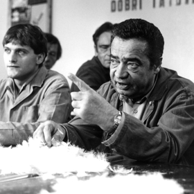 Menšík souhlasil s tím, že si Kňažko natočí vše, co se děje, když zrovna nehraje. Nikomu to ale nesměl ukázat.