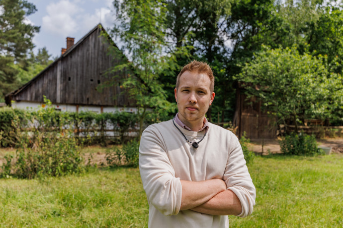 Jirka Král po letech zpět na Farmě.