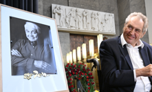 Ješitný Zeman se urazil po zákazu projevu. Proto pomlouvá, říká organizátor Krampolova pohřbu