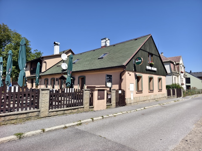 Restaurace Ořechovka ukončila ke konci roku 2024 provoz.