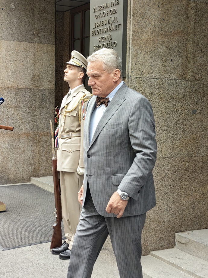Bohuslav Svoboda u rozhlasu.
