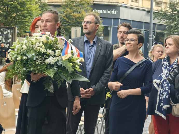 Pirátská delegace.