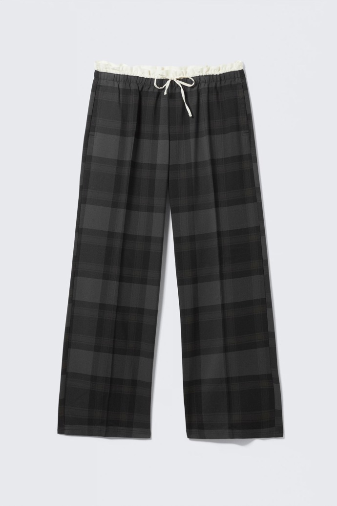 Kalhoty s elastickým pasem a středním sedem, Monki, 889 Kč