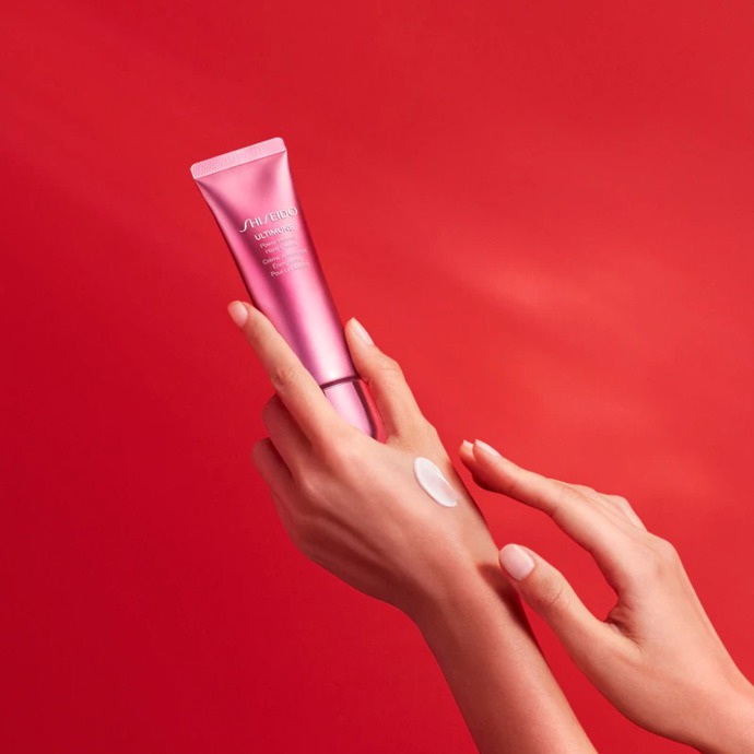 Omlazující krém na ruce, Shiseido, 610 Kč