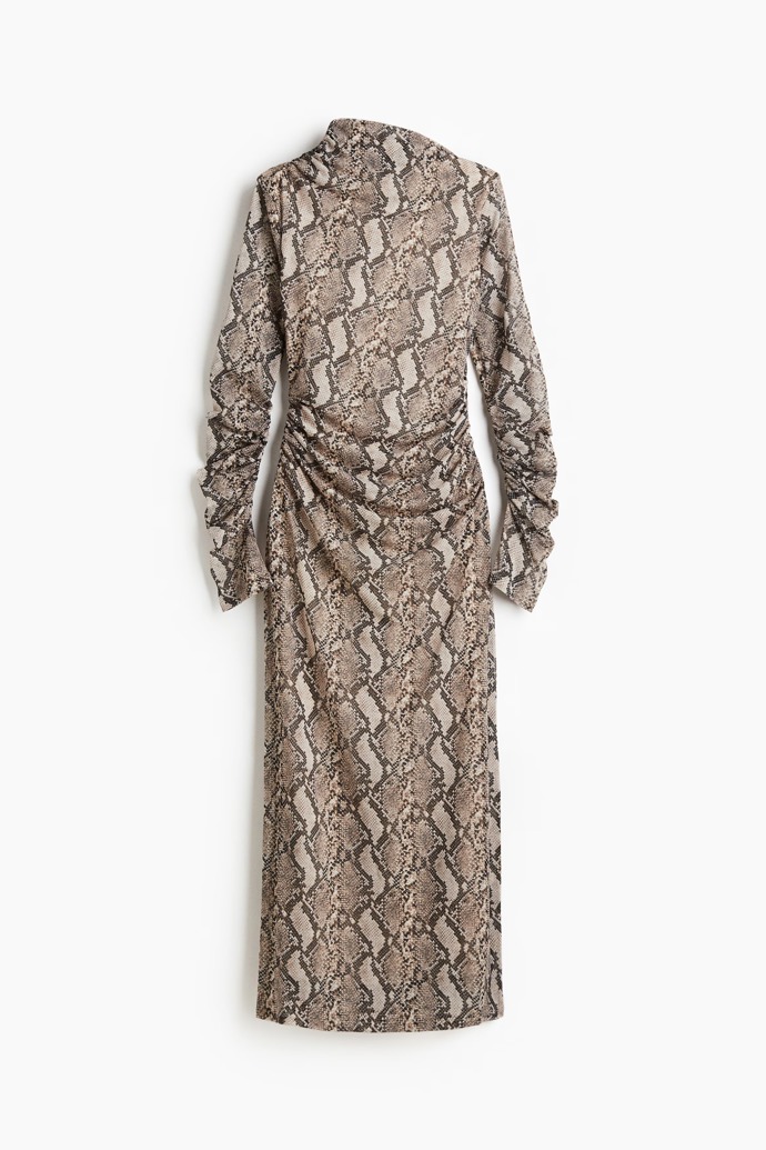 Řasené žerzejové šaty, H&M, 739 Kč