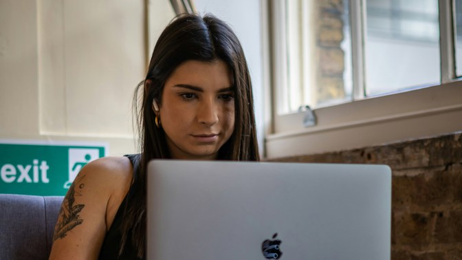 Příběhy o životě: Přišel mi email od neznámého odesílatele. Našla jsem v něm fotky, ze kterých mrazí