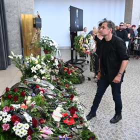 Pohřeb Jiřího Krampola.