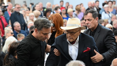 FOTO: Herci Přeučilovi se udělalo nevolno.