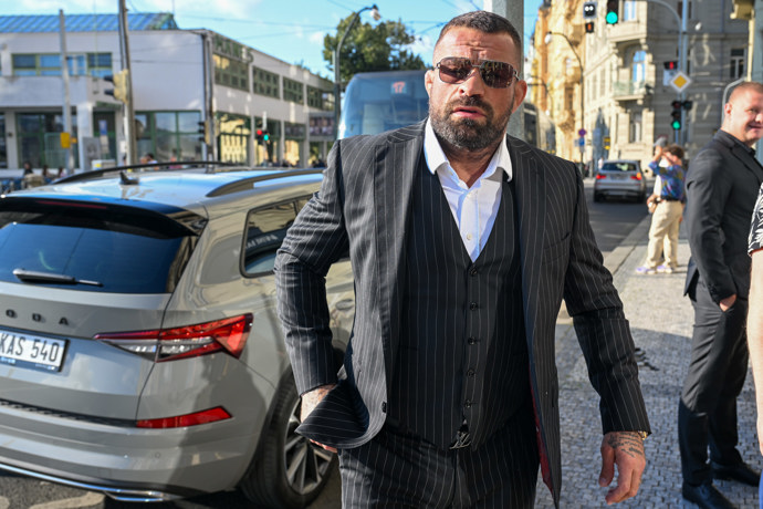 Karlos Vémola přišel zavzpomínat na kamaráda, Jiřího Krampola.