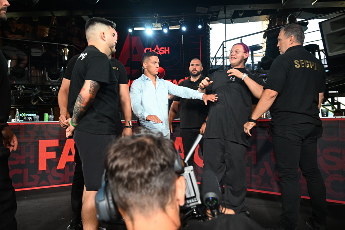 Samir Margina a Kraken na pódiu. 