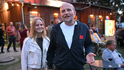 FOTO: Jiří Ployhar dorazil na akci Primy s mladou partnerkou.