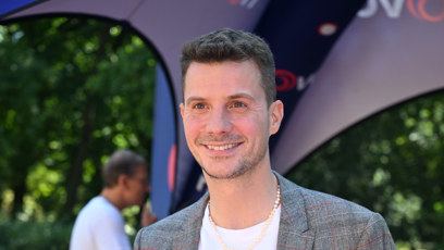 FOTO: Martin Hranáč se živí jako číšník.