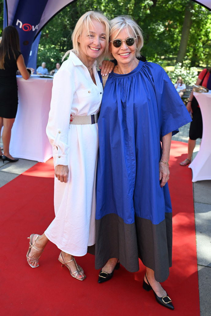 Herečky Veronika Žilková a Jana Švandová. 
