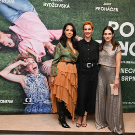 Hana Vagnerová s Judit Pecháčkek a Alžbětou Ferencovou.