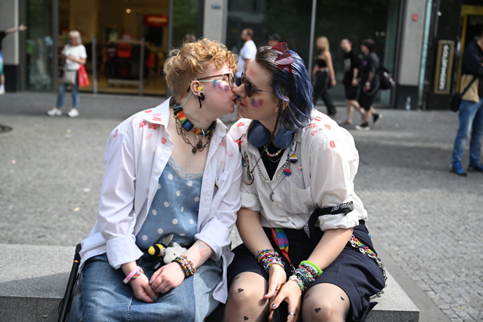Prague Pride 2025 byl plný rozmanitých oblečků. 