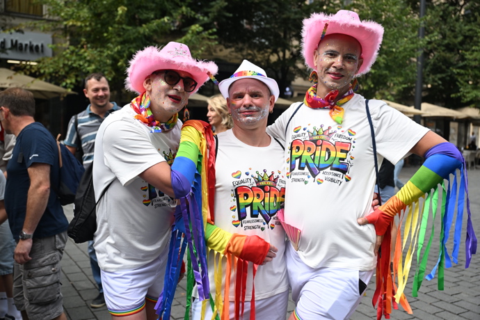 Prague Pride 2025 byl plný rozmanitých oblečků. 