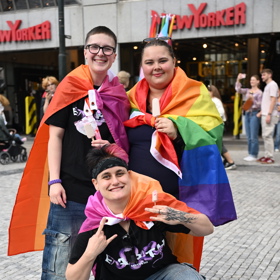 Prague Pride 2025 byl plný rozmanitých oblečků. 