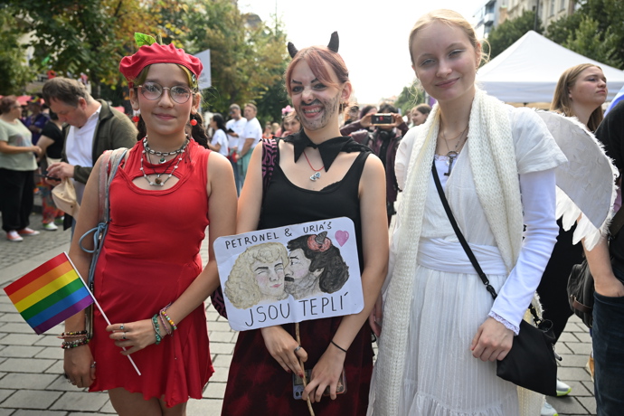 Prague Pride 2025 byl plný rozmanitých oblečků. 