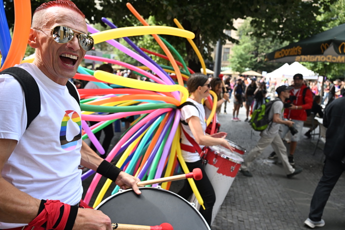 Prague Pride 2025 byl plný rozmanitých oblečků. 