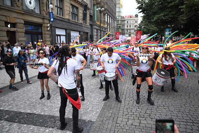 Prague Pride 2025 byl plný rozmanitých oblečků. 